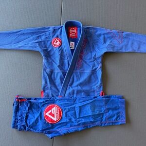 Gracie Barra - A2 Blue Gi - Equipe Edition